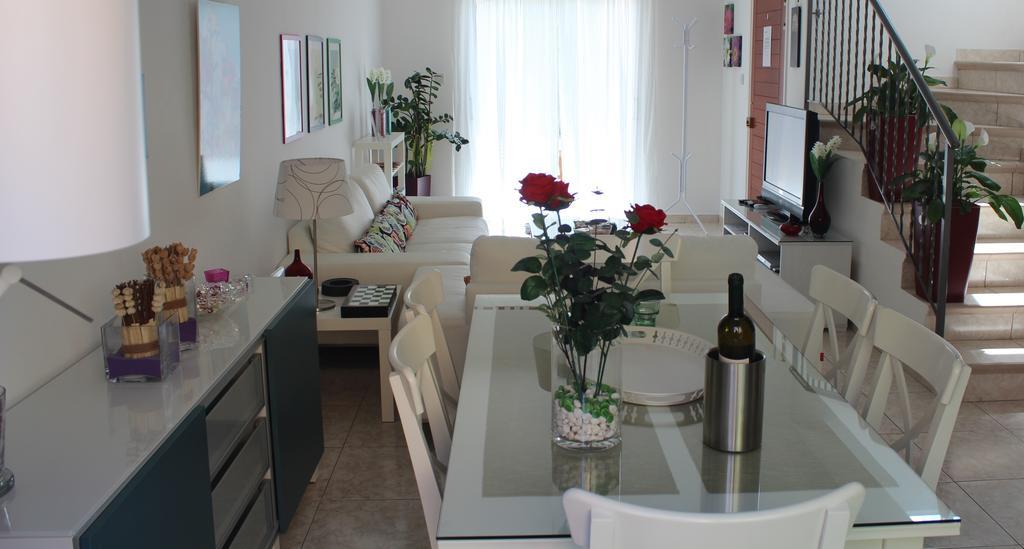Estia Luxury Maisonette Pafos Pokój zdjęcie
